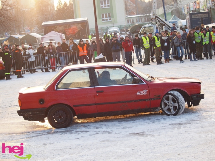 21. Finał Wielkiej Orkiestry Świątecznej Pomocy w Mielcu. Impreza finałowa - część 1