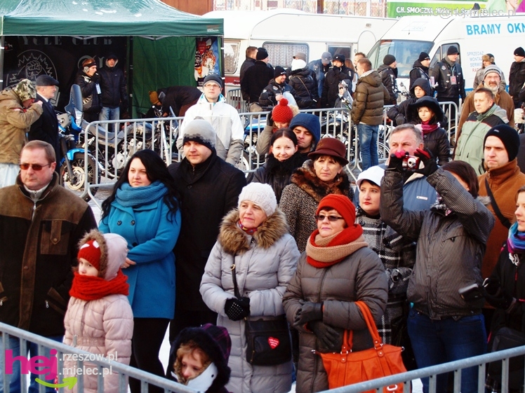 21. Finał Wielkiej Orkiestry Świątecznej Pomocy w Mielcu. Impreza finałowa - część 1