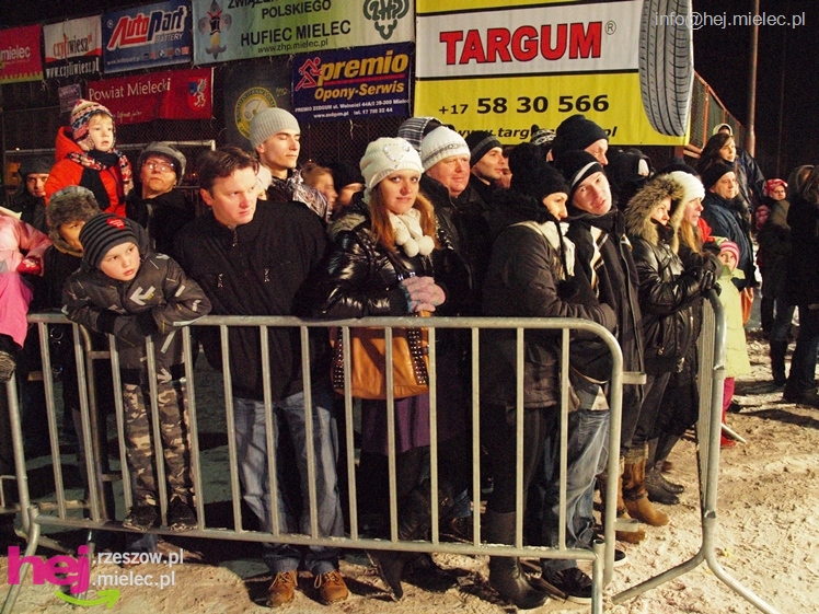 21. Finał Wielkiej Orkiestry Świątecznej Pomocy w Mielcu. Impreza finałowa - część 1