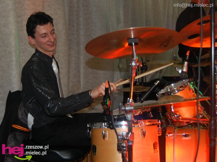 Studniówka w Zespole Szkół imienia Groszkowskiego - część 1