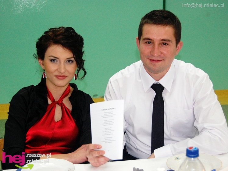 Studniówka w Zespole Szkół imienia Groszkowskiego - część 2