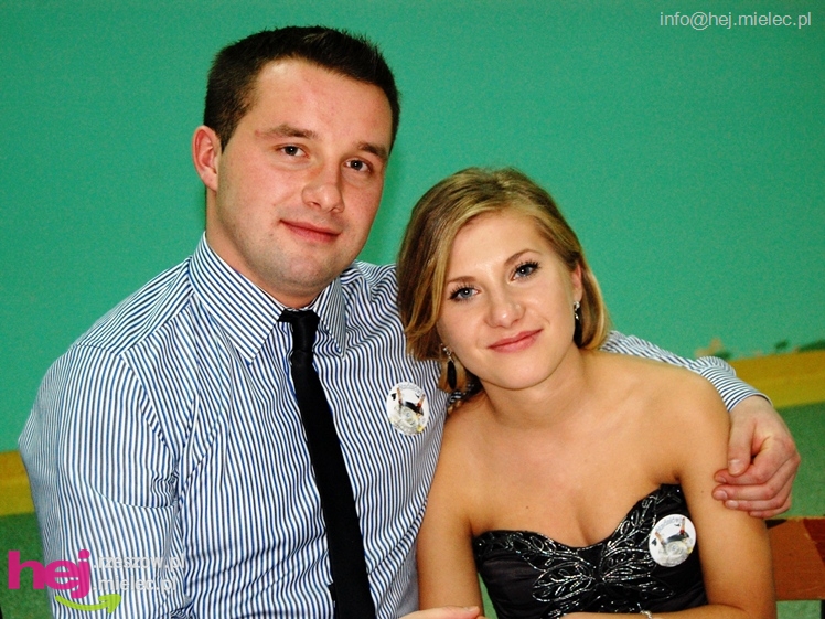 Studniówka w Zespole Szkół imienia Groszkowskiego - część 2