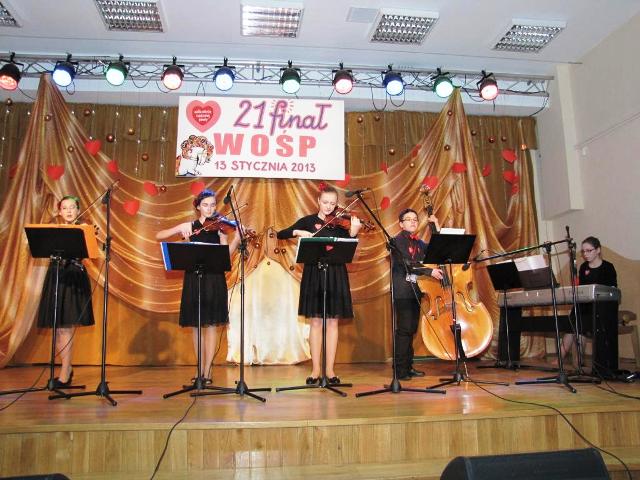 W Chorzelowie również zagrali dla dzieci i seniorów