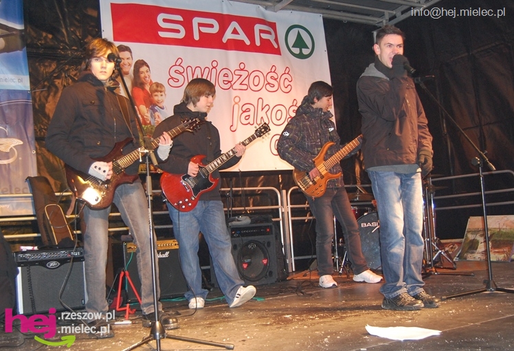 Debiut Radomyśla Wielkiego. Orkiestrowa impreza w Rynku, Światełko do Nieba