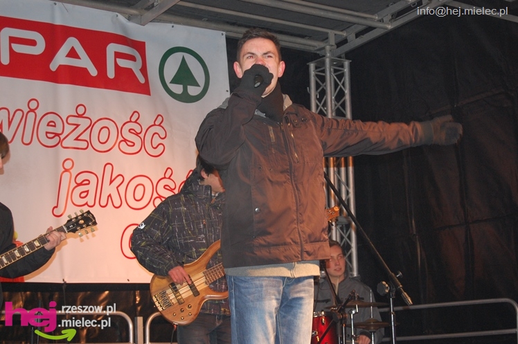 Debiut Radomyśla Wielkiego. Orkiestrowa impreza w Rynku, Światełko do Nieba