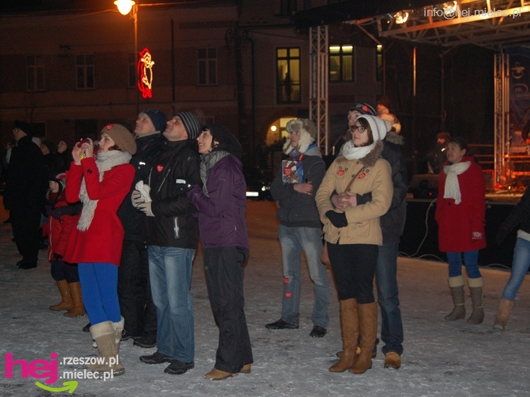 Debiut Radomyśla Wielkiego. Orkiestrowa impreza w Rynku, Światełko do Nieba