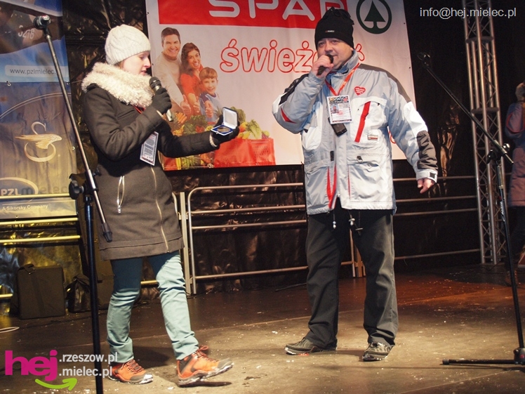 Debiut Radomyśla Wielkiego. Orkiestrowa impreza w Rynku, Światełko do Nieba