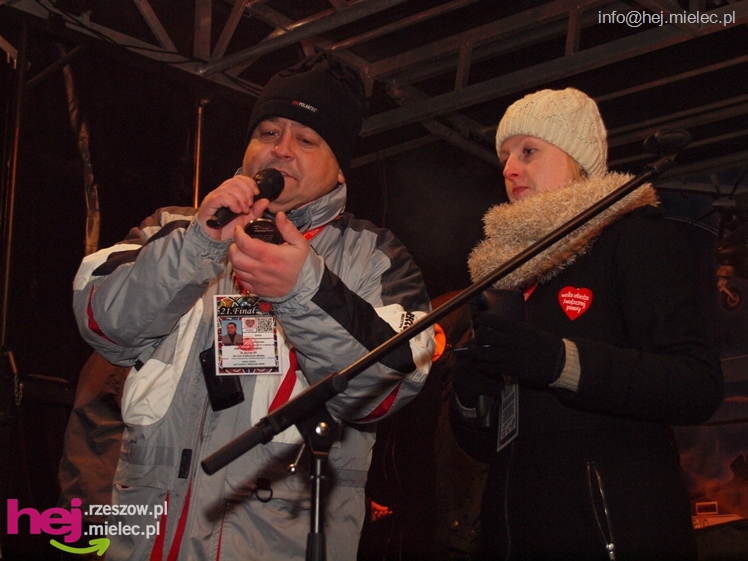 Debiut Radomyśla Wielkiego. Orkiestrowa impreza w Rynku, Światełko do Nieba