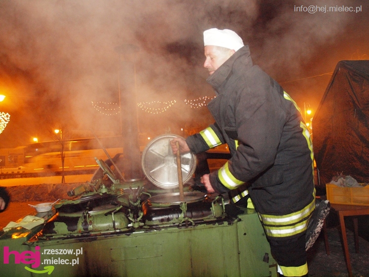 Debiut Radomyśla Wielkiego. Orkiestrowa impreza w Rynku, Światełko do Nieba