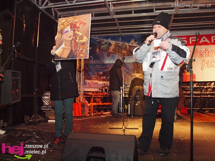 Debiut Radomyśla Wielkiego. Orkiestrowa impreza w Rynku, Światełko do Nieba