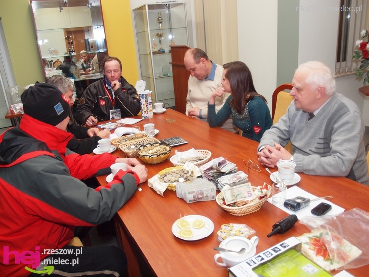 Debiut Radomyśla Wielkiego. Orkiestrowa impreza w Rynku, Światełko do Nieba