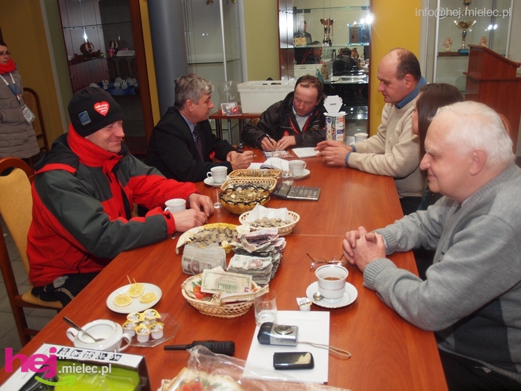 Debiut Radomyśla Wielkiego. Orkiestrowa impreza w Rynku, Światełko do Nieba