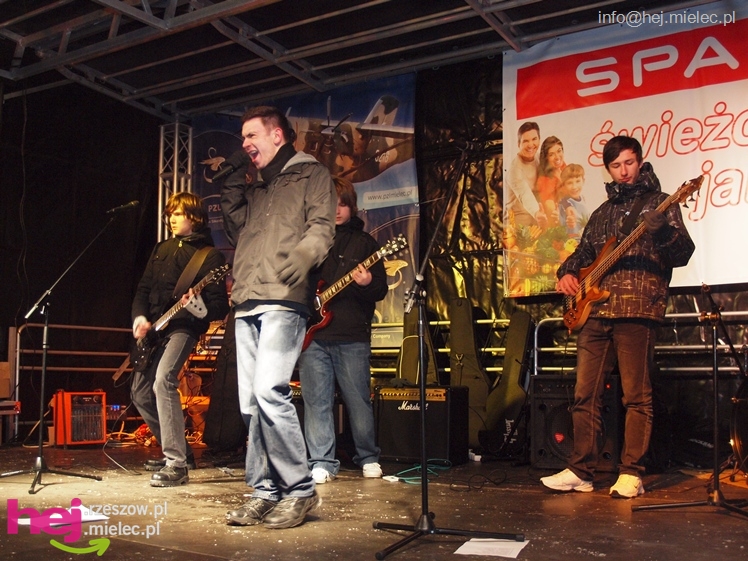 Debiut Radomyśla Wielkiego. Orkiestrowa impreza w Rynku, Światełko do Nieba