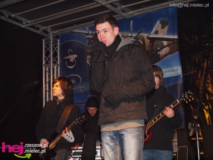 Debiut Radomyśla Wielkiego. Orkiestrowa impreza w Rynku, Światełko do Nieba