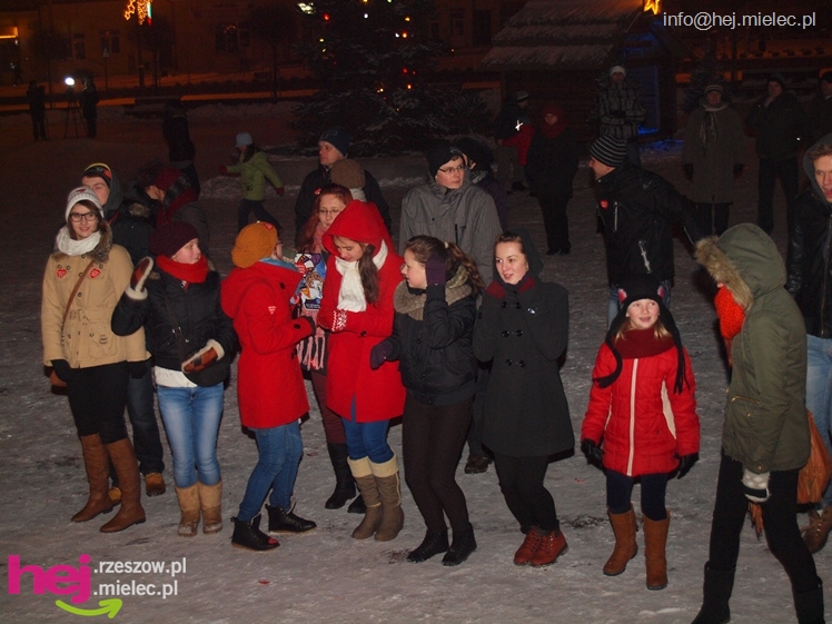 Debiut Radomyśla Wielkiego. Orkiestrowa impreza w Rynku, Światełko do Nieba