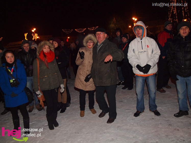 Debiut Radomyśla Wielkiego. Orkiestrowa impreza w Rynku, Światełko do Nieba