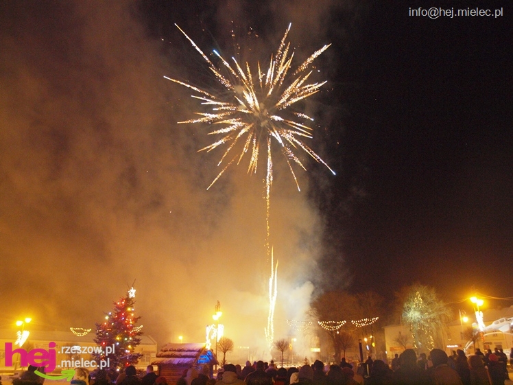 Debiut Radomyśla Wielkiego. Orkiestrowa impreza w Rynku, Światełko do Nieba