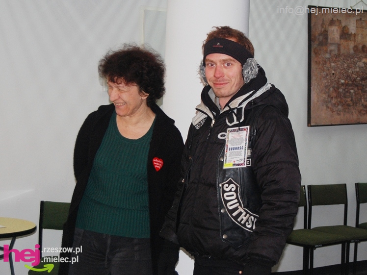 Wielka Orkiestra Świątecznej Pomocy zagrała kolejny raz w Miejskiej Bibliotece Publicznej [FOTO]