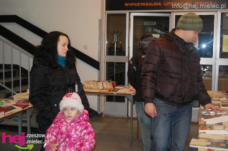 Wielka Orkiestra Świątecznej Pomocy zagrała kolejny raz w Miejskiej Bibliotece Publicznej [FOTO]