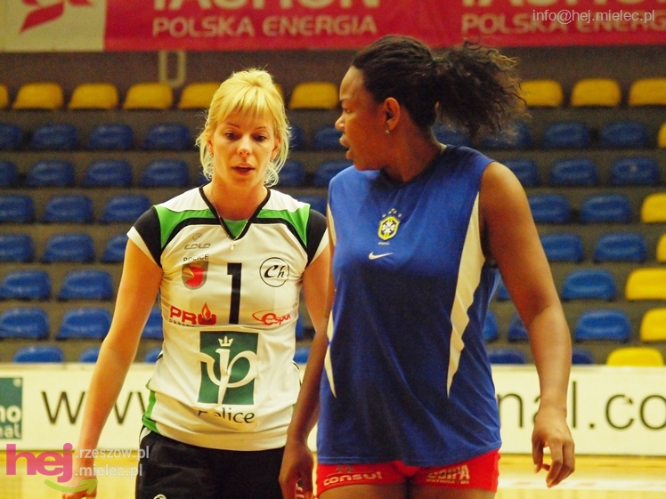 Trening siatkarek Stali Mielec