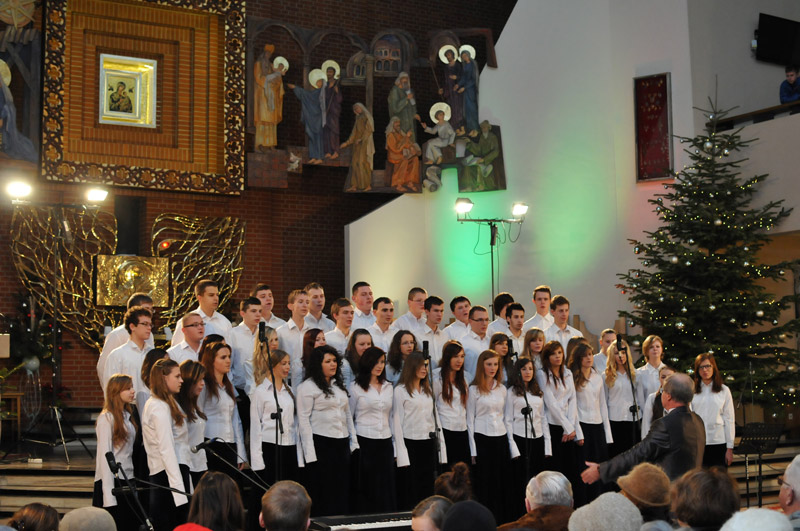 Jedenaście grup przed publicznocią, czyli Mieleckie Kolędowanie 2013