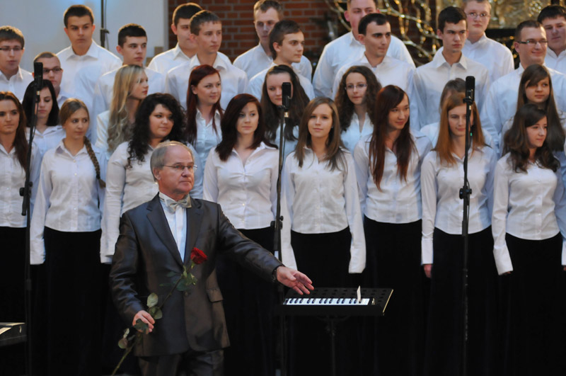Jedenaście grup przed publicznocią, czyli Mieleckie Kolędowanie 2013