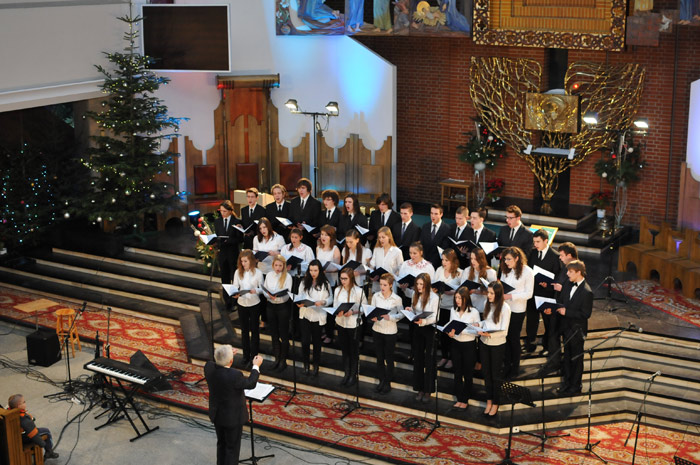 Jedenaście grup przed publicznocią, czyli Mieleckie Kolędowanie 2013