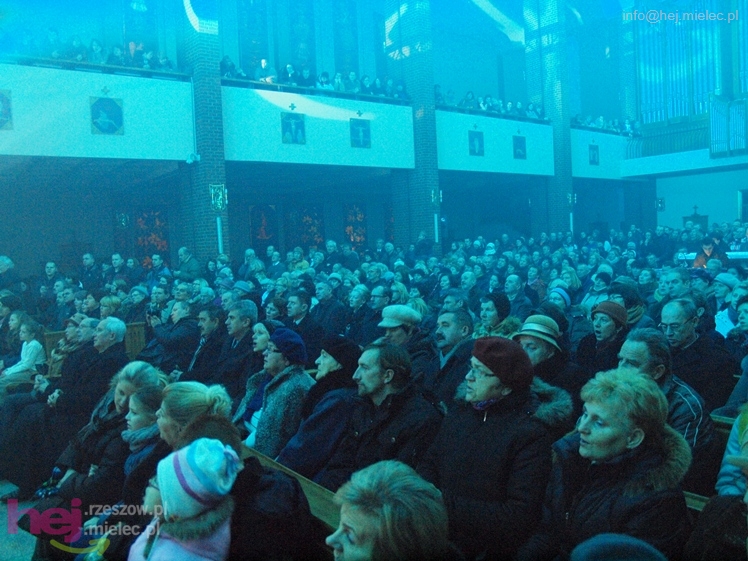 Brathanki z kolędowaniem w Mielcu