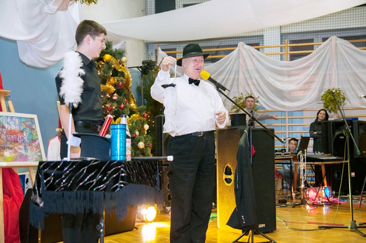 Bal Charytatywny dla Karolinki Cisło z Malinia. Zabawa, kwesta, licytacje