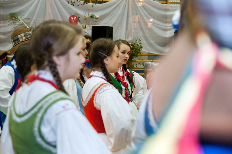 Bal Charytatywny dla Karolinki Cisło z Malinia. Zabawa, kwesta, licytacje