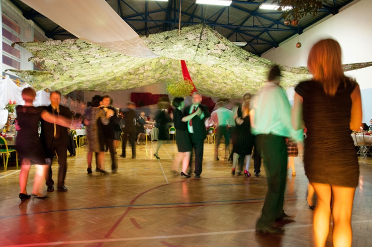 Bal Charytatywny dla Karolinki Cisło z Malinia. Zabawa, kwesta, licytacje