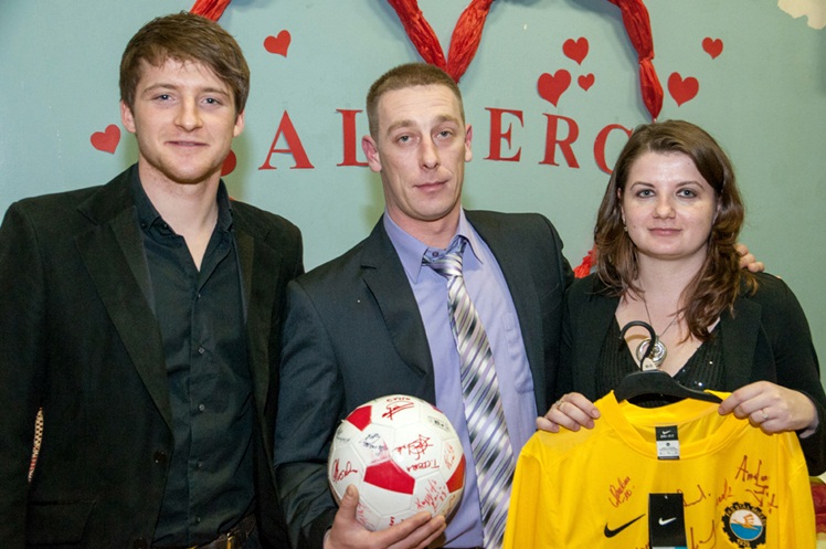 Bal Charytatywny dla Karolinki Cisło z Malinia. Zabawa, kwesta, licytacje