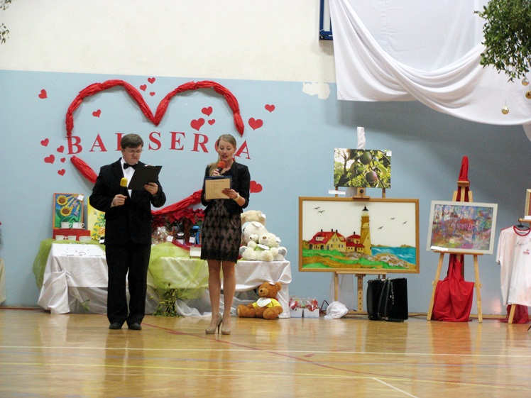 Bal Charytatywny dla Karolinki Cisło z Malinia. Zabawa, kwesta, licytacje