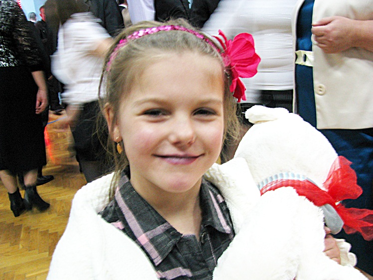 Bal Charytatywny dla Karolinki Cisło z Malinia. Zabawa, kwesta, licytacje