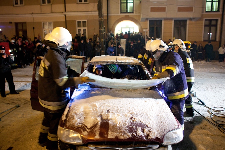 Strażacy OSP dla WOŚP w Radomyślu