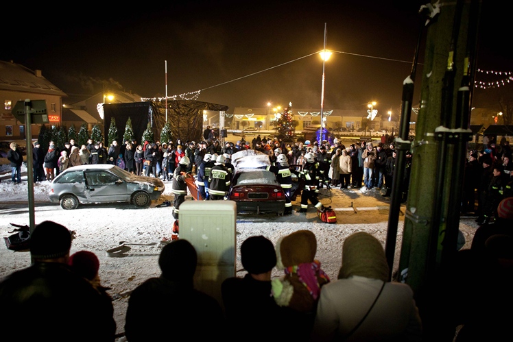 Strażacy OSP dla WOŚP w Radomyślu