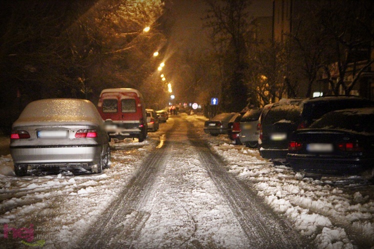 Takiej gołoledzi nie było przez lata. Chodniki jak szklanka
