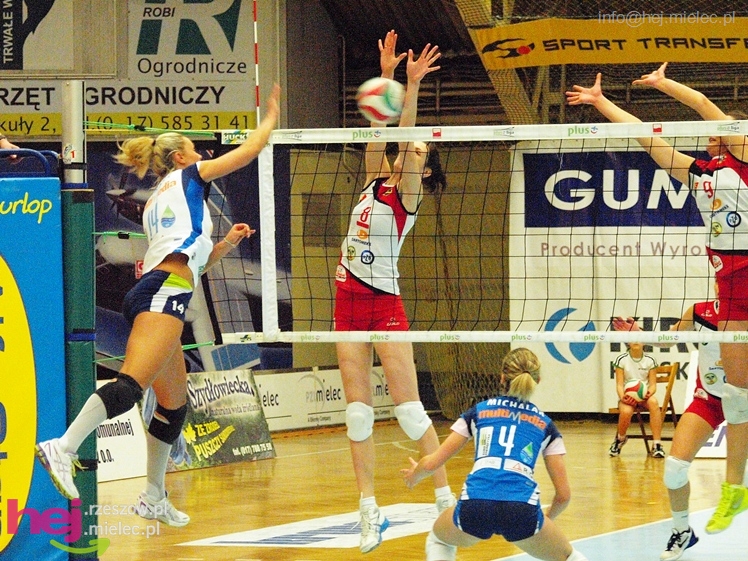 Siatkarki uległy Wieżycy 2011 Stężyca