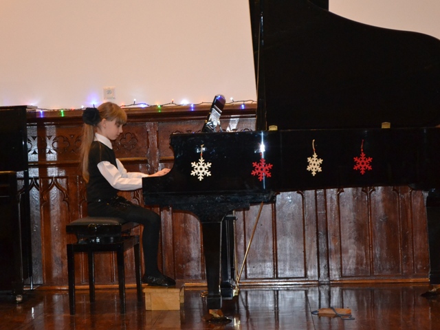 Koncert kolęd podopiecznych Studium Muzycznego