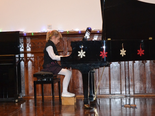 Koncert kolęd podopiecznych Studium Muzycznego