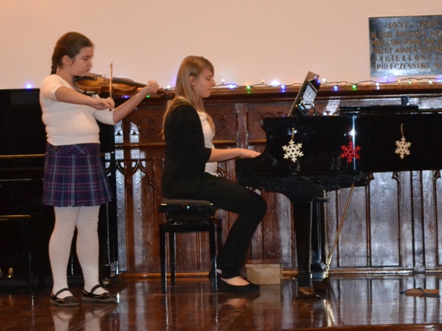 Koncert kolęd podopiecznych Studium Muzycznego