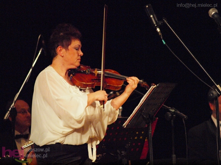 Wieczór z operetką, musicalem i humorem - Artur Jaroń zaprasza