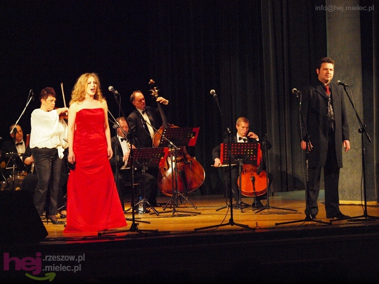 Wieczór z operetką, musicalem i humorem - Artur Jaroń zaprasza