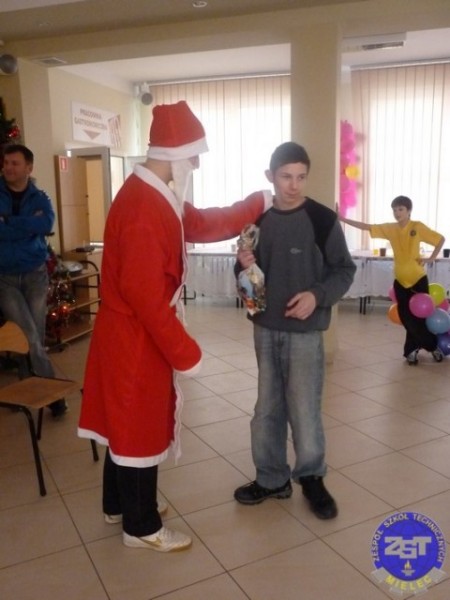 Z potrzeby serca. Zespół Szkół Technicznych dzieciom ze Skopania
