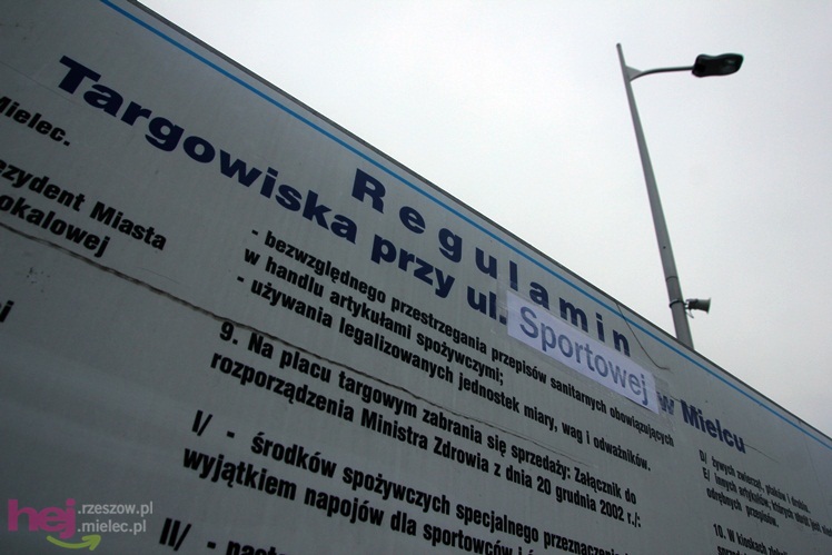 Nowy plac targowy czeka na handlujących