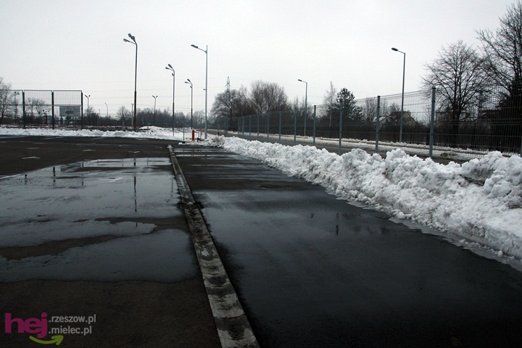 Nowy plac targowy czeka na handlujących
