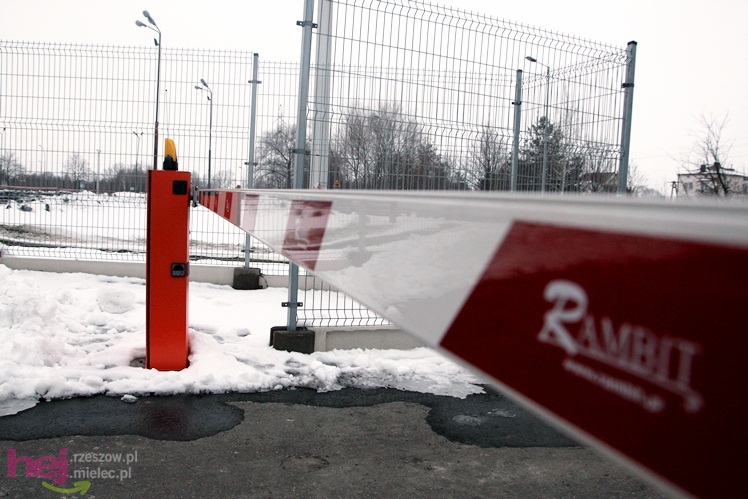 Nowy plac targowy czeka na handlujących
