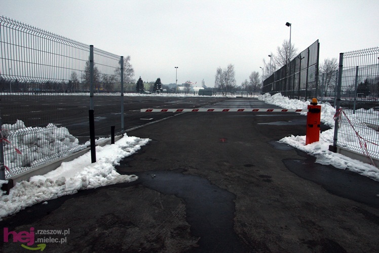 Nowy plac targowy czeka na handlujących
