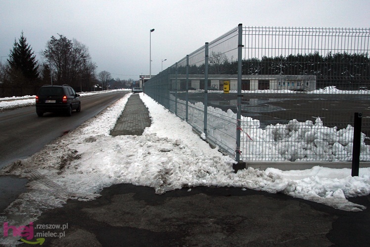 Nowy plac targowy czeka na handlujących