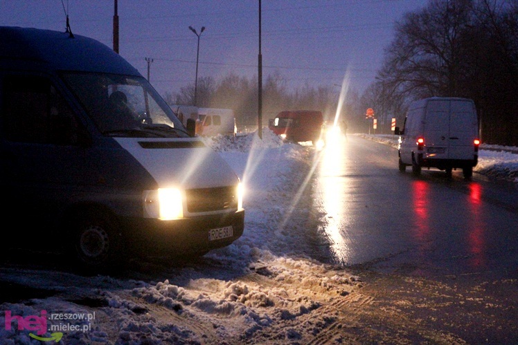 Bazar przeniesiony. Pierwszy dzień handlu na placu przy ul. Sportowej